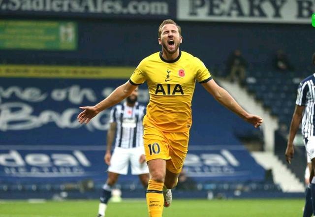 也展示了他 也展示了他