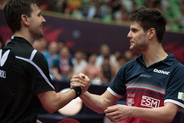 升了右路防 升了右路防